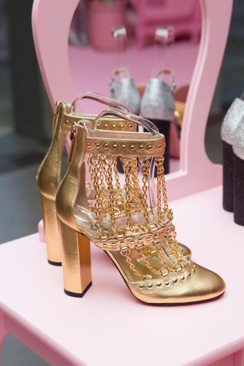 Fotoservizio/FW 19-20/WOMEN/PRESENTAZIONE/JF LONDON/DP2/1