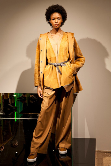 Fotoservizio/FW 19-20/WOMEN/PRESENTAZIONE/FABIANA FILIPPI/DP2/13