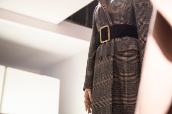 Fotoservizio/FW 19-20/WOMEN/PRESENTAZIONE/SEVENTY/DP2/27