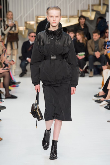 Fotoservizio/FW 19-20/WOMEN/SFILATA/TOD'S/DP2/4