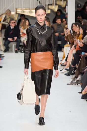 Fotoservizio/FW 19-20/WOMEN/SFILATA/TOD'S/DP2/10