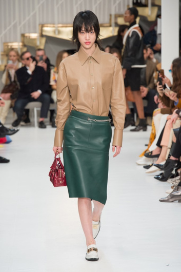 Fotoservizio/FW 19-20/WOMEN/SFILATA/TOD'S/DP2/1