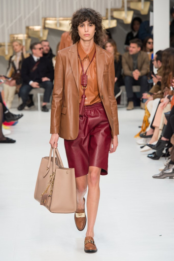 Fotoservizio/FW 19-20/WOMEN/SFILATA/TOD'S/DP2/16