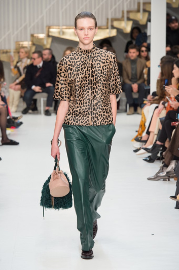 Fotoservizio/FW 19-20/WOMEN/SFILATA/TOD'S/DP2/11