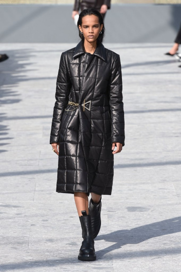 Fotoservizio/FW 19-20/WOMEN/SFILATA/BOTTEGA VENETA/DP2/2