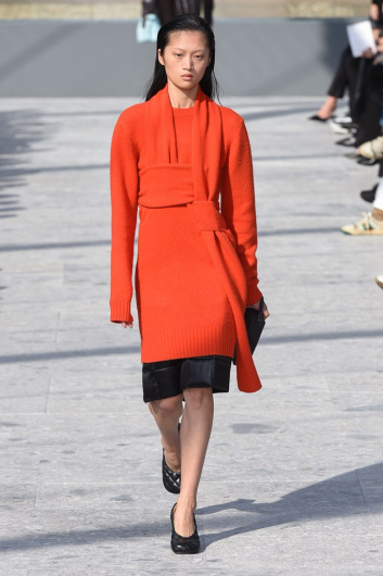 Fotoservizio/FW 19-20/WOMEN/SFILATA/BOTTEGA VENETA/DP2/1