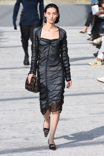 Fotoservizio/FW 19-20/WOMEN/SFILATA/BOTTEGA VENETA/DP2/1