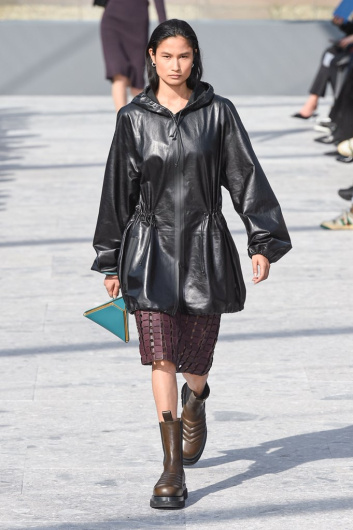 Fotoservizio/FW 19-20/WOMEN/SFILATA/BOTTEGA VENETA/DP2/4