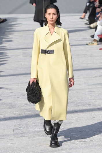 Fotoservizio/FW 19-20/WOMEN/SFILATA/BOTTEGA VENETA/DP2/2