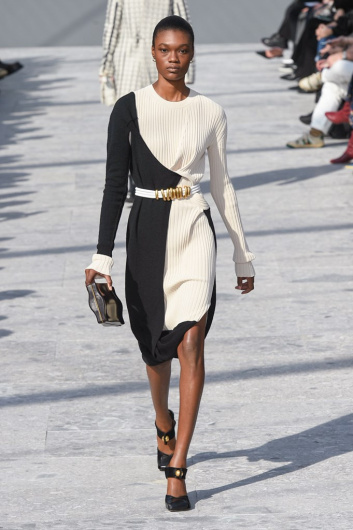 Fotoservizio/FW 19-20/WOMEN/SFILATA/BOTTEGA VENETA/DP2/10
