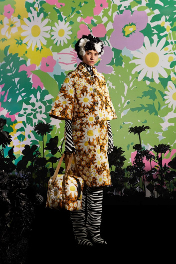 Fotoservizio/FW 19-20/WOMEN/SFILATA/MONCLER/DP2/1