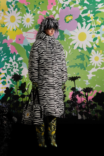 Fotoservizio/FW 19-20/WOMEN/SFILATA/MONCLER/DP2/9