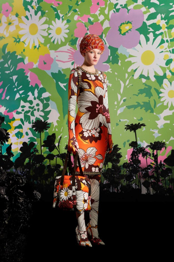 Fotoservizio/FW 19-20/WOMEN/SFILATA/MONCLER/DP2/17