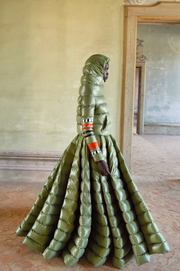 Fotoservizio/FW 19-20/WOMEN/SFILATA/MONCLER/DP2/19