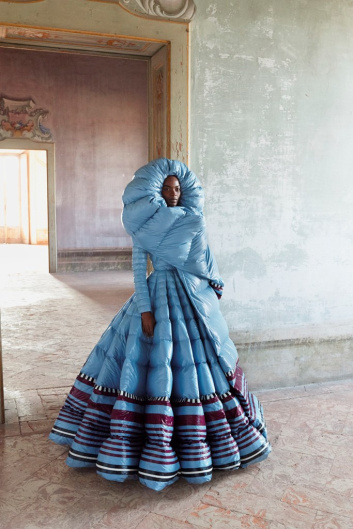 Fotoservizio/FW 19-20/WOMEN/SFILATA/MONCLER/DP2/22