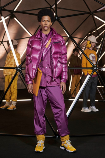 Fotoservizio/FW 19-20/WOMEN/SFILATA/MONCLER/DP2/40
