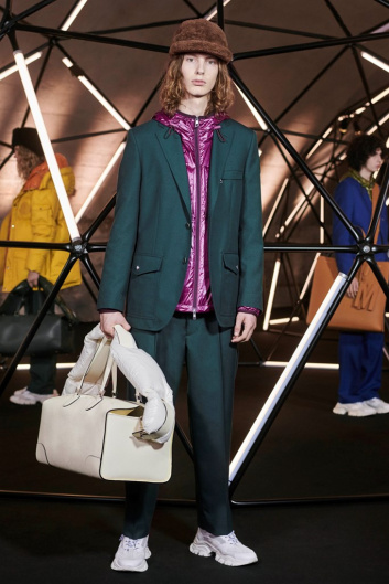 Fotoservizio/FW 19-20/WOMEN/SFILATA/MONCLER/DP2/47