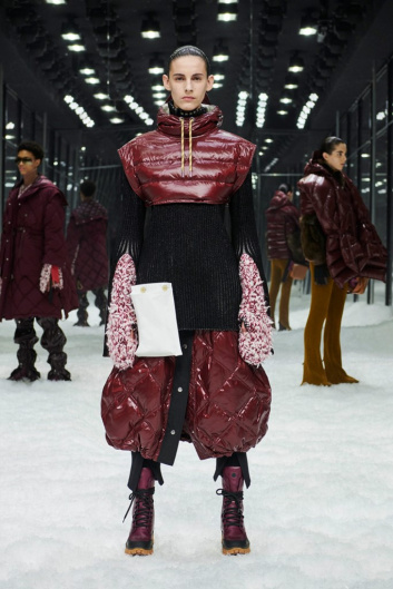 Fotoservizio/FW 19-20/WOMEN/SFILATA/MONCLER/DP2/68