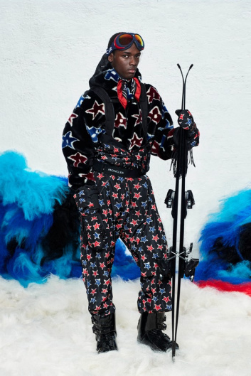 Fotoservizio/FW 19-20/WOMEN/SFILATA/MONCLER/DP2/88