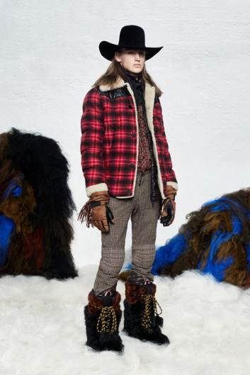 Fotoservizio/FW 19-20/WOMEN/SFILATA/MONCLER/DP2/98