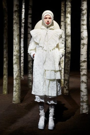 Fotoservizio/FW 19-20/WOMEN/SFILATA/MONCLER/DP2/111
