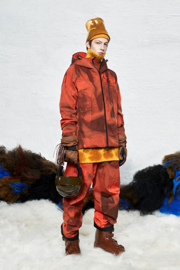 Fotoservizio/FW 19-20/WOMEN/SFILATA/MONCLER/DP2/103