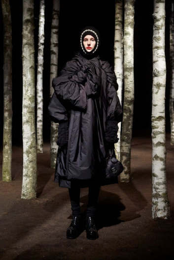 Fotoservizio/FW 19-20/WOMEN/SFILATA/MONCLER/DP2/124
