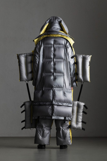 Fotoservizio/FW 19-20/WOMEN/SFILATA/MONCLER/DP2/139