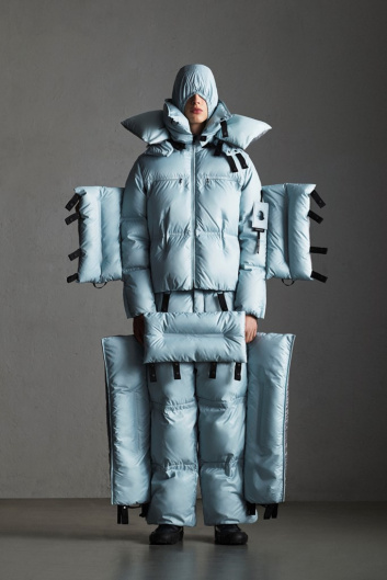 Fotoservizio/FW 19-20/WOMEN/SFILATA/MONCLER/DP2/134