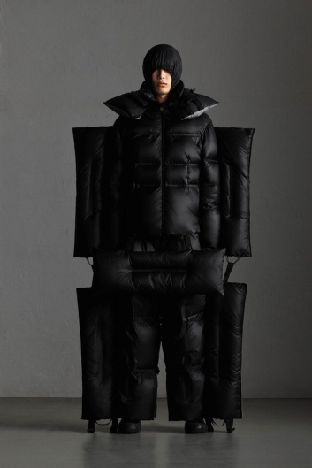 Fotoservizio/FW 19-20/WOMEN/SFILATA/MONCLER/DP2/150
