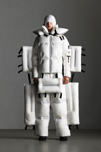 Fotoservizio/FW 19-20/WOMEN/SFILATA/MONCLER/DP2/152