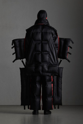 Fotoservizio/FW 19-20/WOMEN/SFILATA/MONCLER/DP2/159