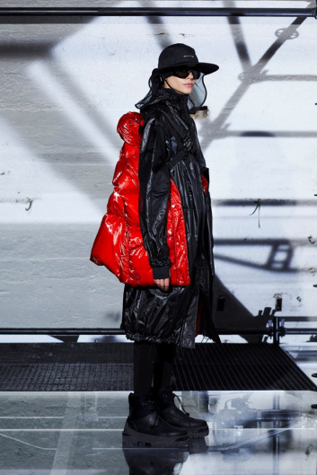 Fotoservizio/FW 19-20/WOMEN/SFILATA/MONCLER/DP2/162