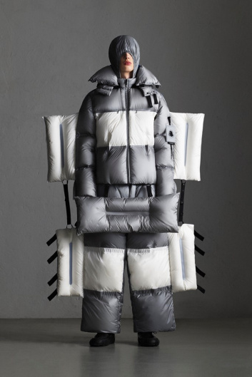 Fotoservizio/FW 19-20/WOMEN/SFILATA/MONCLER/DP2/156