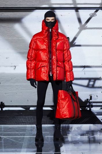 Fotoservizio/FW 19-20/WOMEN/SFILATA/MONCLER/DP2/168