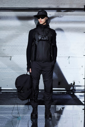 Fotoservizio/FW 19-20/WOMEN/SFILATA/MONCLER/DP2/169