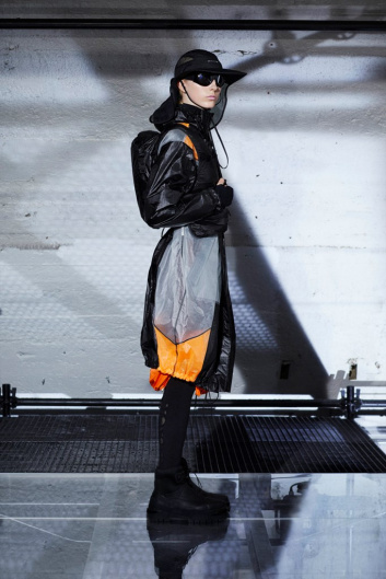 Fotoservizio/FW 19-20/WOMEN/SFILATA/MONCLER/DP2/178
