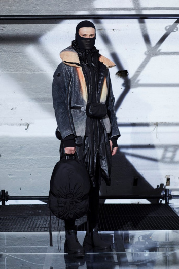 Fotoservizio/FW 19-20/WOMEN/SFILATA/MONCLER/DP2/179