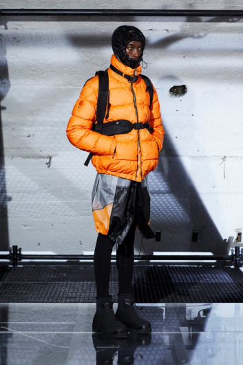 Fotoservizio/FW 19-20/WOMEN/SFILATA/MONCLER/DP2/180