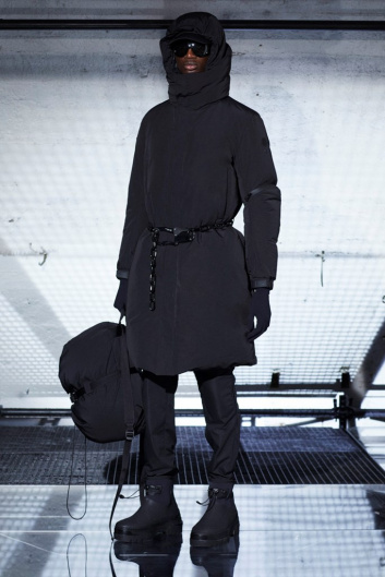 Fotoservizio/FW 19-20/WOMEN/SFILATA/MONCLER/DP2/181