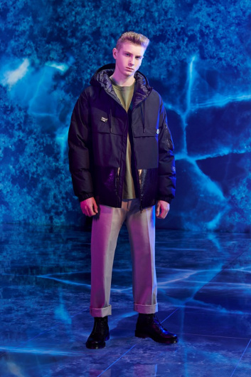 Fotoservizio/FW 19-20/WOMEN/SFILATA/MONCLER/DP2/9
