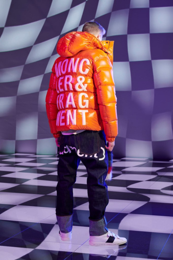 Fotoservizio/FW 19-20/WOMEN/SFILATA/MONCLER/DP2/48