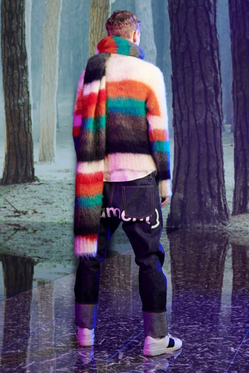 Fotoservizio/FW 19-20/WOMEN/SFILATA/MONCLER/DP2/46
