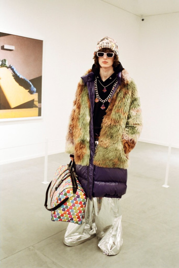 Fotoservizio/FW 19-20/WOMEN/SFILATA/MONCLER/DP2/78
