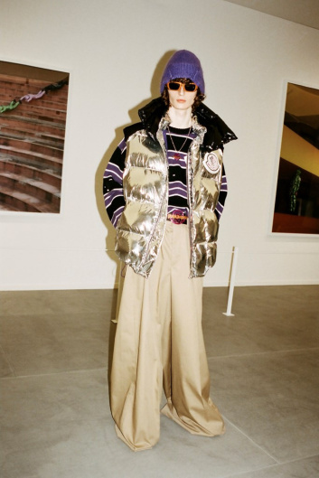 Fotoservizio/FW 19-20/WOMEN/SFILATA/MONCLER/DP2/73