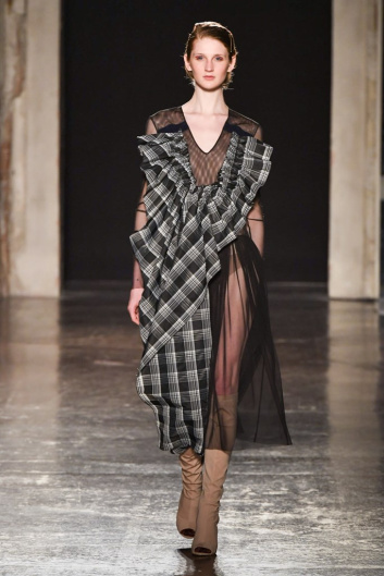 Fotoservizio/FW 19-20/WOMEN/SFILATA/FRANCESCA LIBERATORE/DP2/31