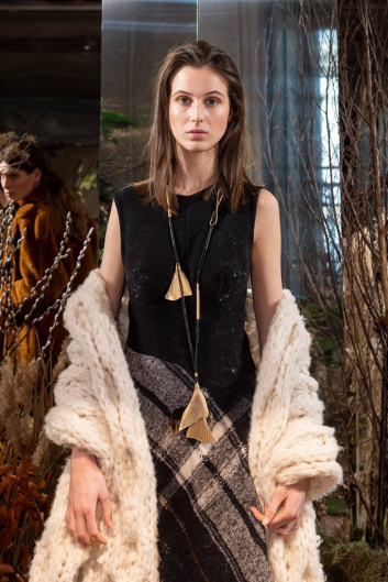 Fotoservizio/FW 19-20/WOMEN/PRESENTAZIONE/GENTRYPORTOFINO/DP2/10