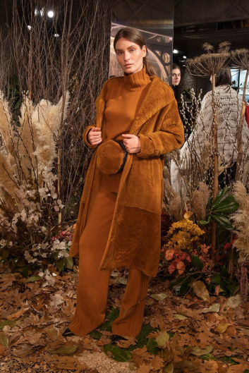 Fotoservizio/FW 19-20/WOMEN/PRESENTAZIONE/GENTRYPORTOFINO/DP2/12