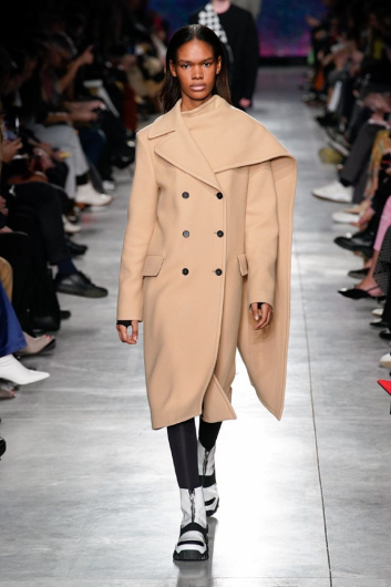 Fotoservizio/FW 19-20/WOMEN/SFILATA/MSGM/DP2/12