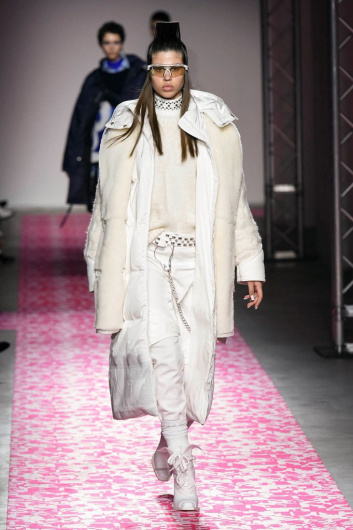 Fotoservizio/FW 19-20/WOMEN/SFILATA/ICEBERG/DP2/9